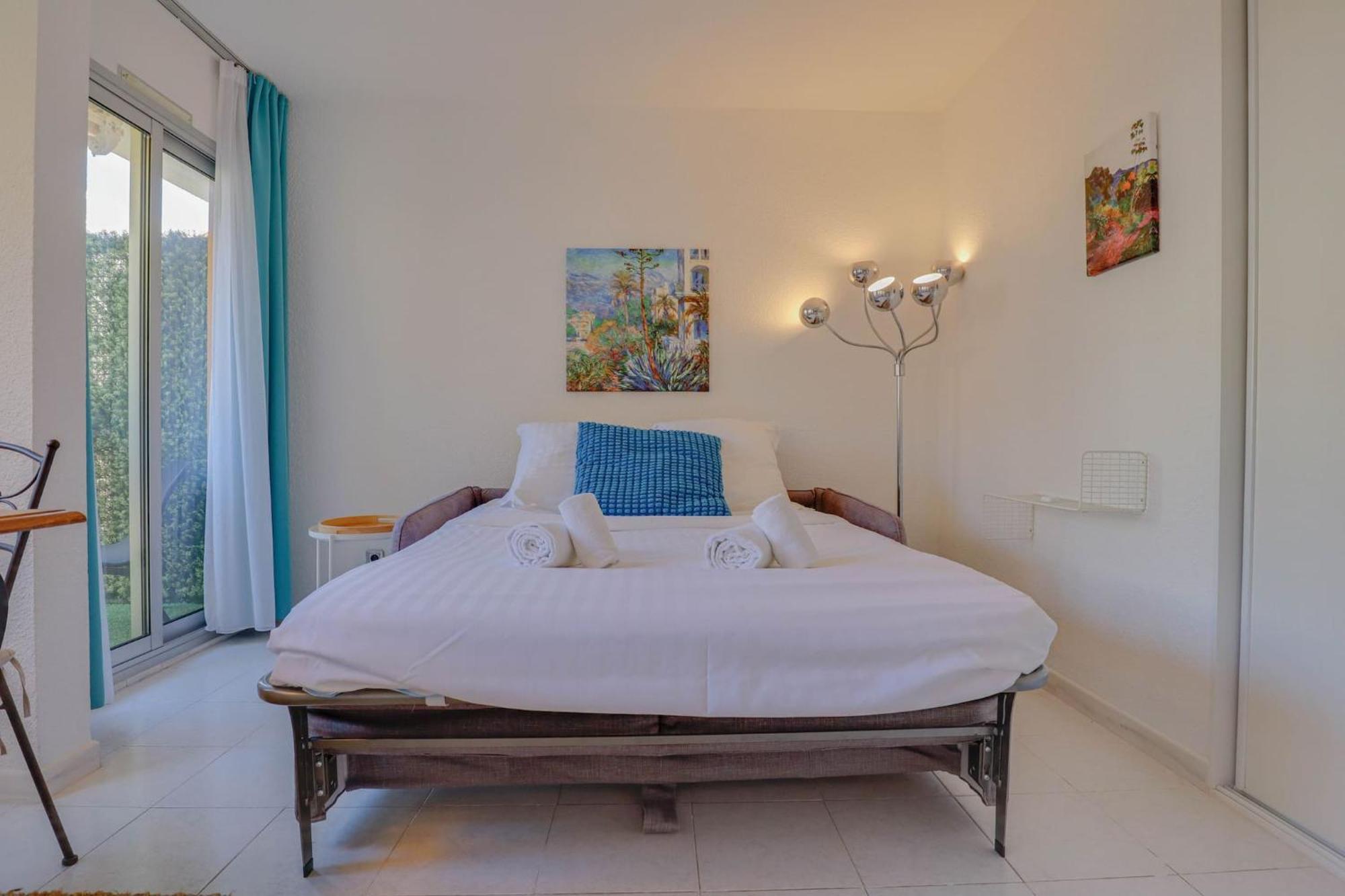 "Charmant Studio" Plein Centre, Calme, Terrasse Menton Exteriör bild
