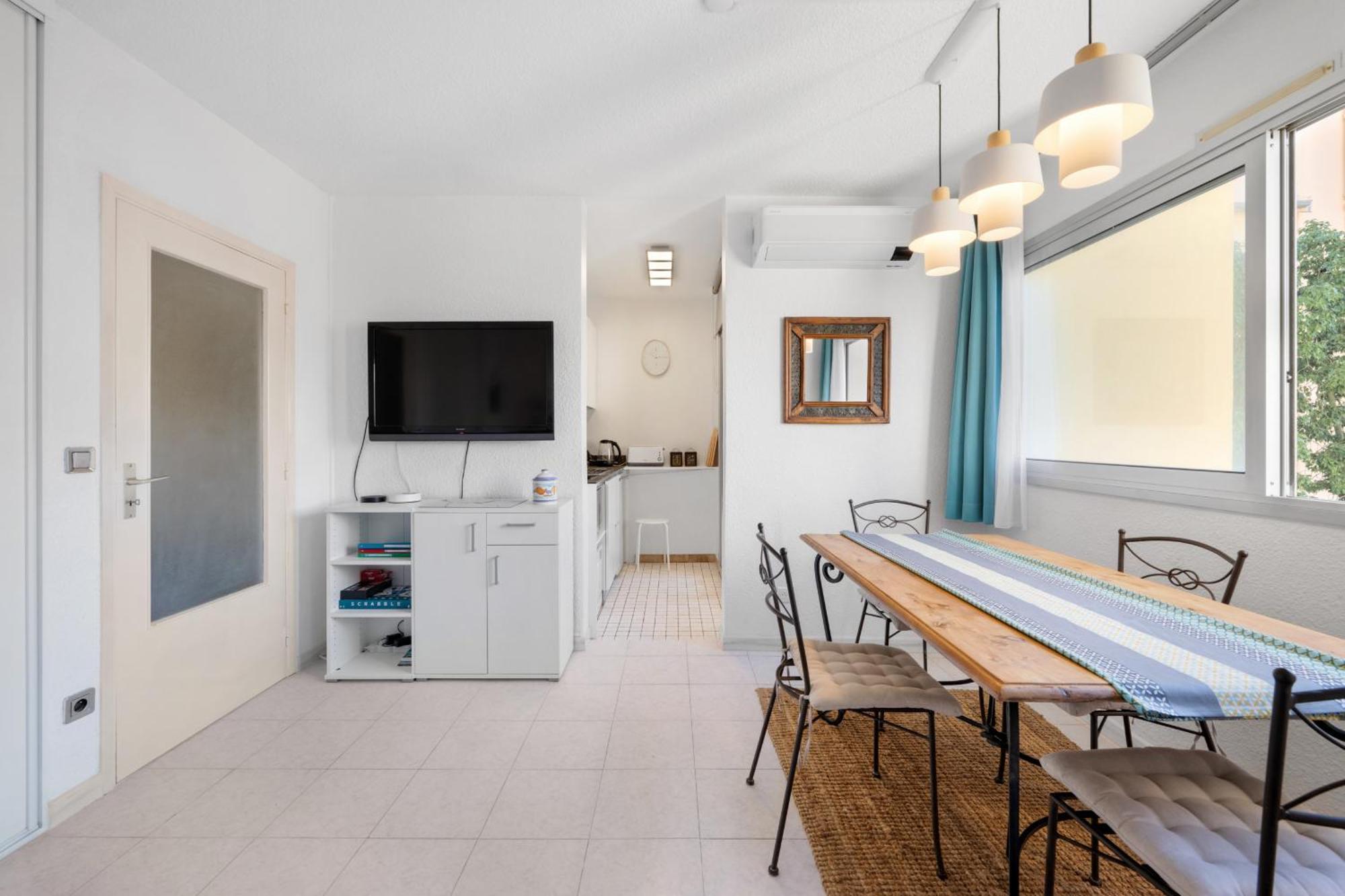 "Charmant Studio" Plein Centre, Calme, Terrasse Menton Exteriör bild